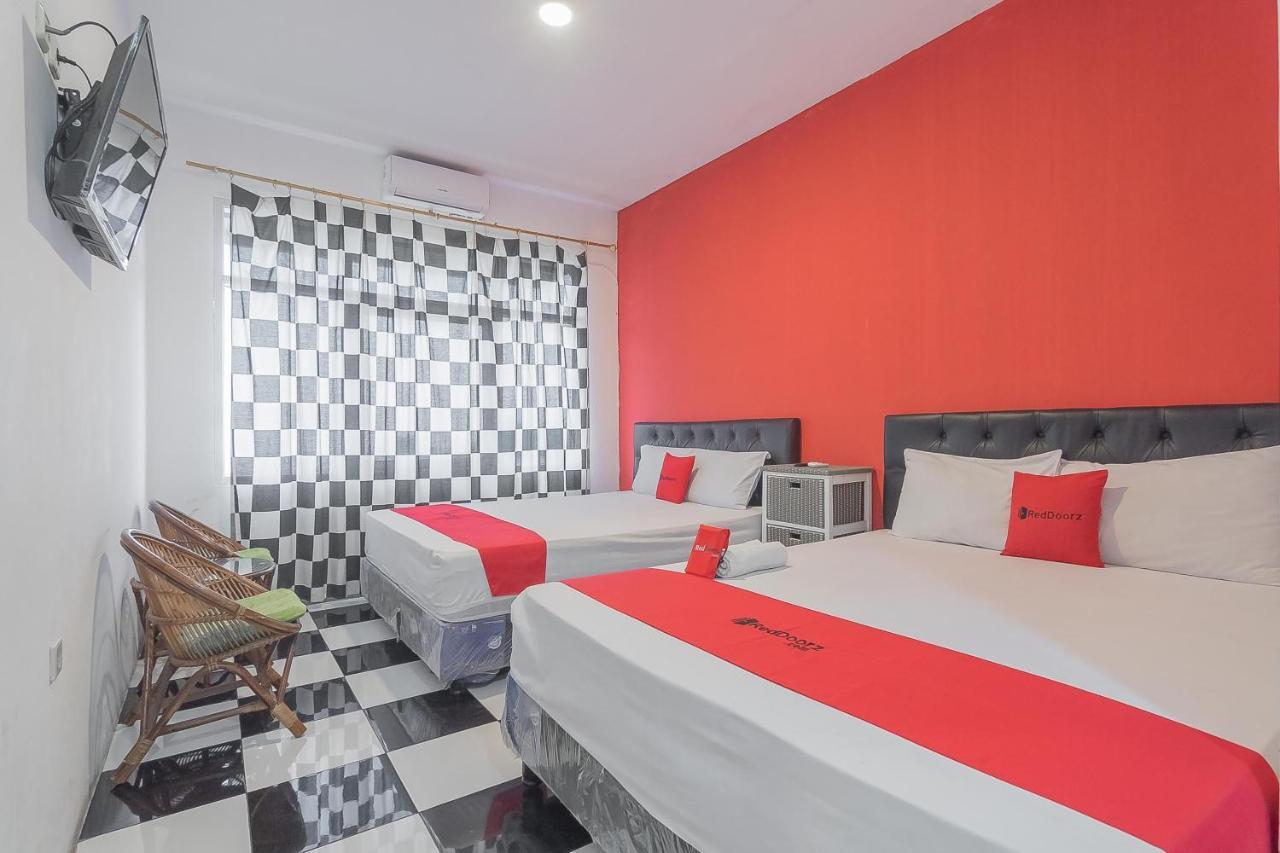 อมัวรี เวนิส Hotel บันดุง ภายนอก รูปภาพ