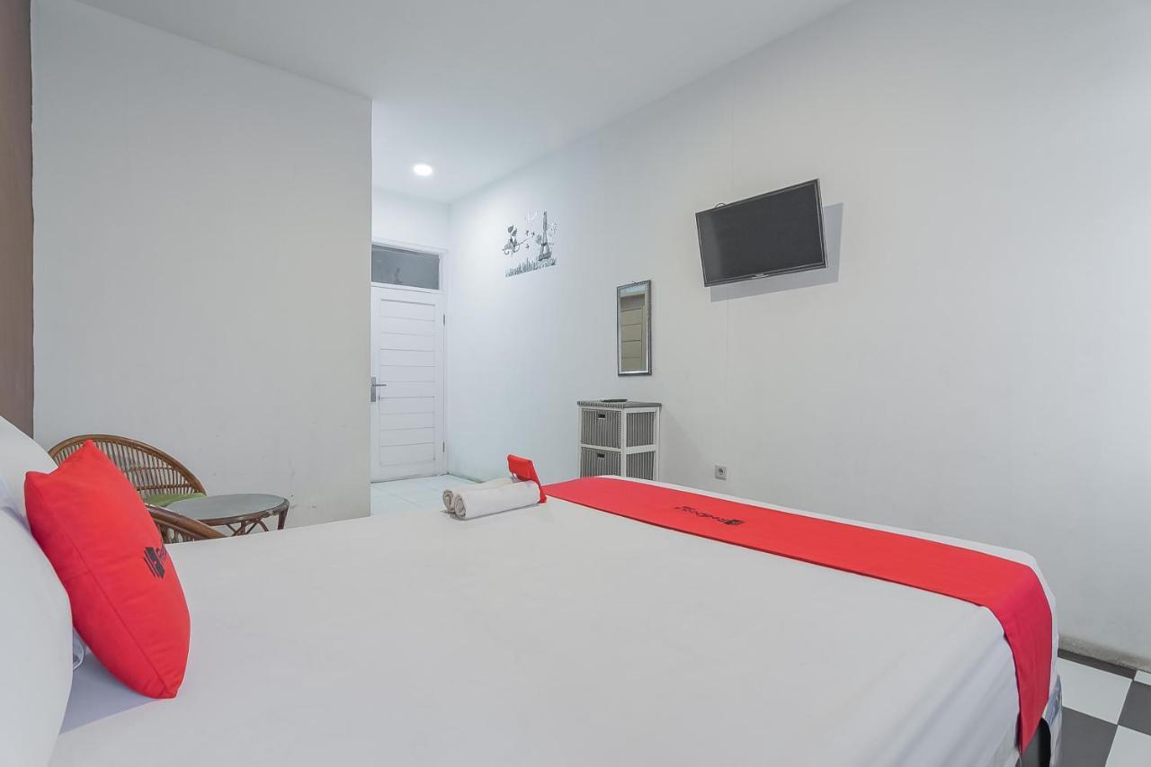 อมัวรี เวนิส Hotel บันดุง ภายนอก รูปภาพ