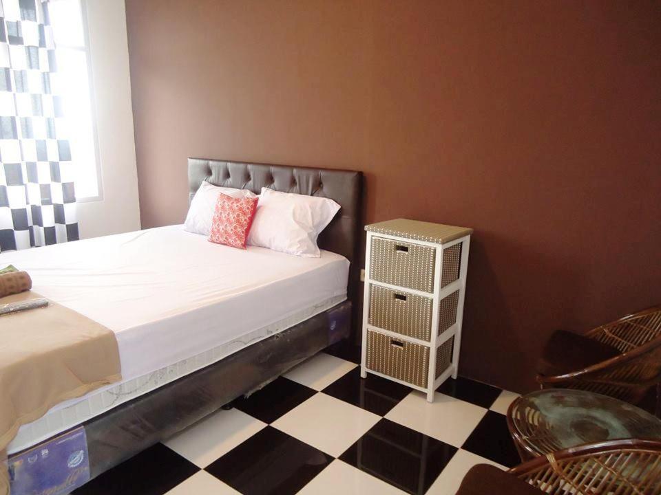 อมัวรี เวนิส Hotel บันดุง ภายนอก รูปภาพ