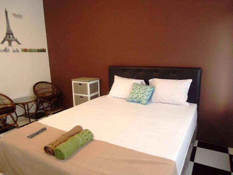 อมัวรี เวนิส Hotel บันดุง ภายนอก รูปภาพ